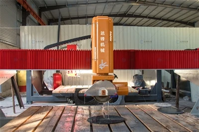 Τι σχήμα μπορεί να κόψει το 5-άξονα CNC Bridge Saw;